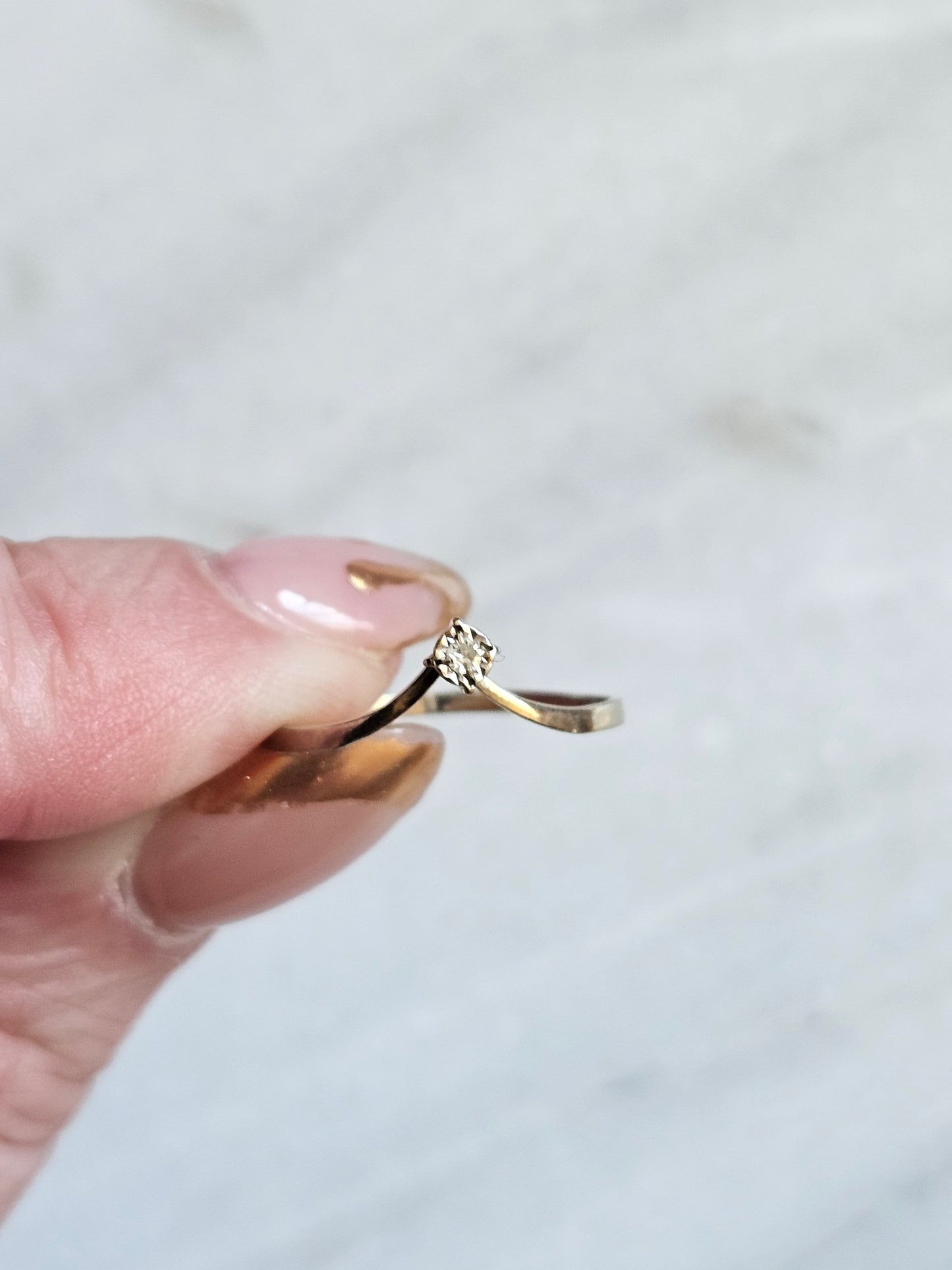 Vintage White Gold Diamond solitaire Ring - Solid 14k white Gold