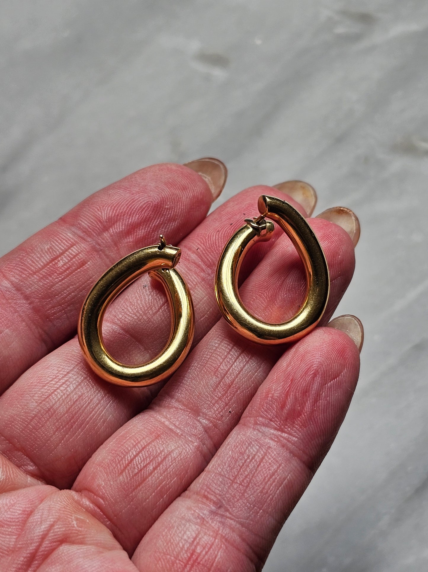Italian Gold Twist Hoop Earrings - 18K Gold