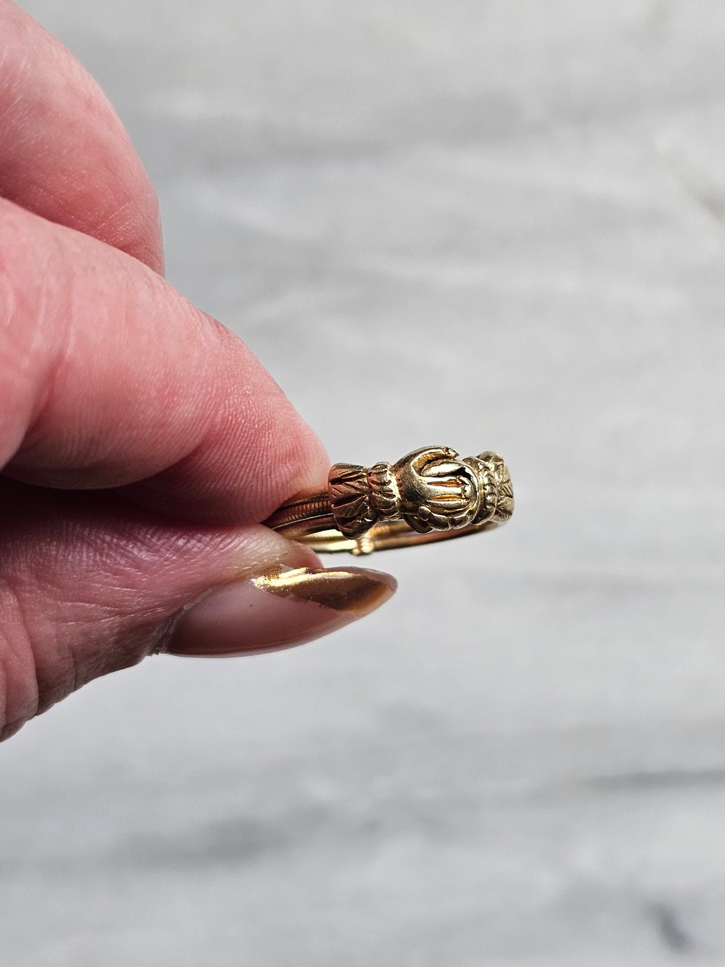 Hand Crafted Fede Antique Ring - 14K Gold