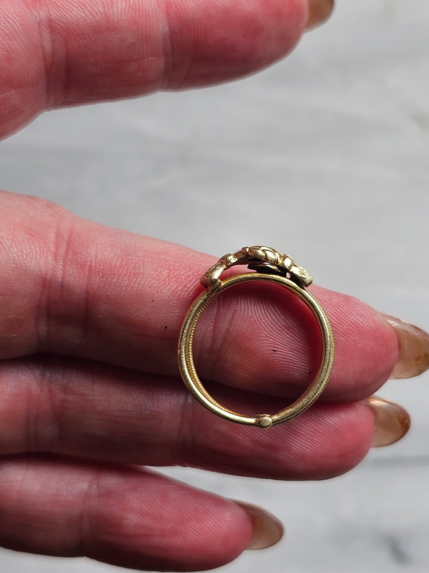 Hand Crafted Fede Antique Ring - 14K Gold