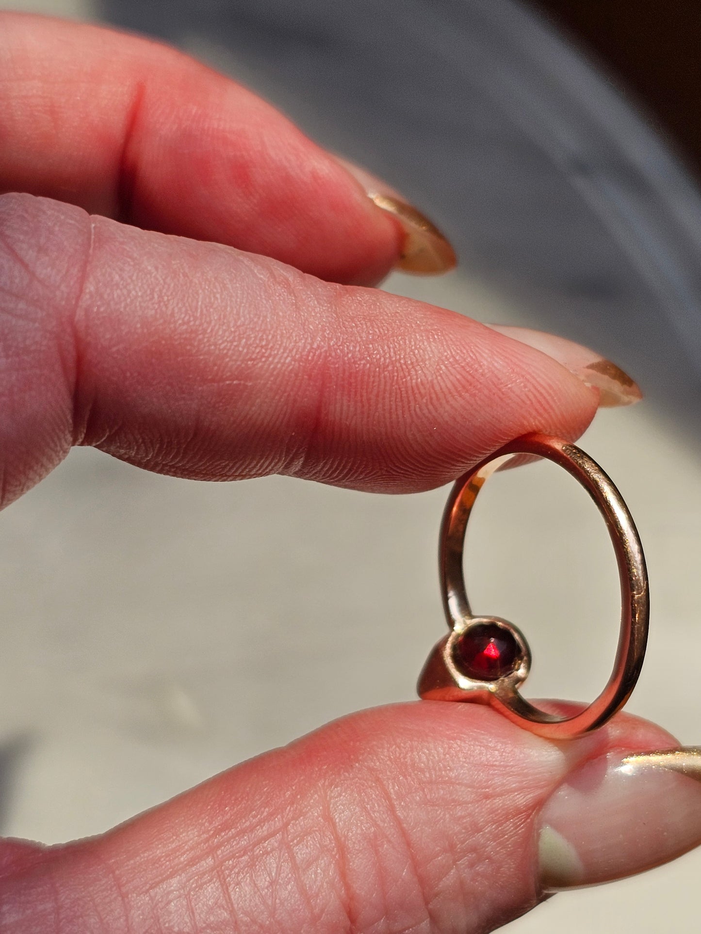 Skull Ring in 14k ROSE Gold with Garnet and diamond eyes. - Solid 14k RED/ROSE Gold