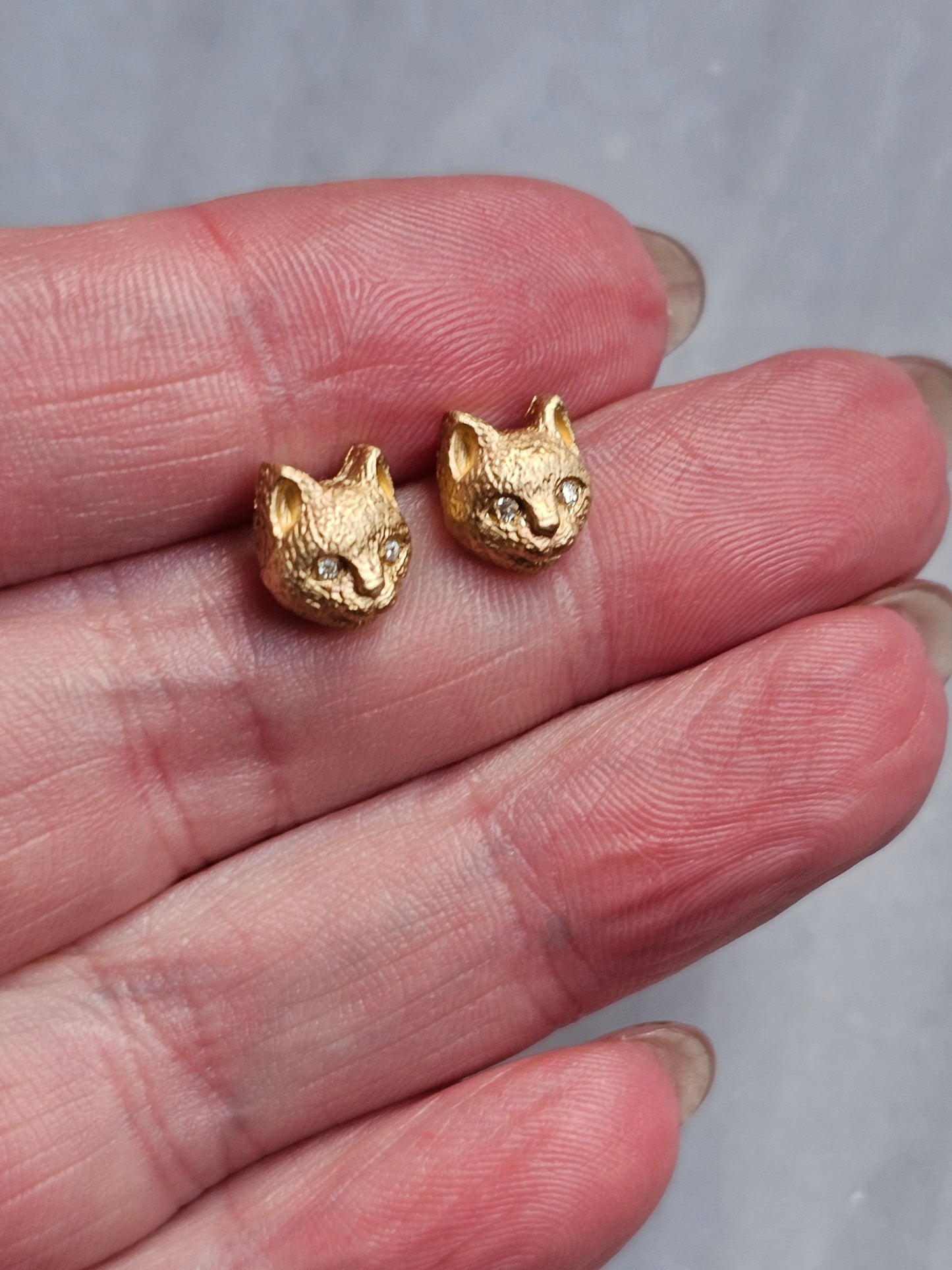 10k Cat Stud Earrings