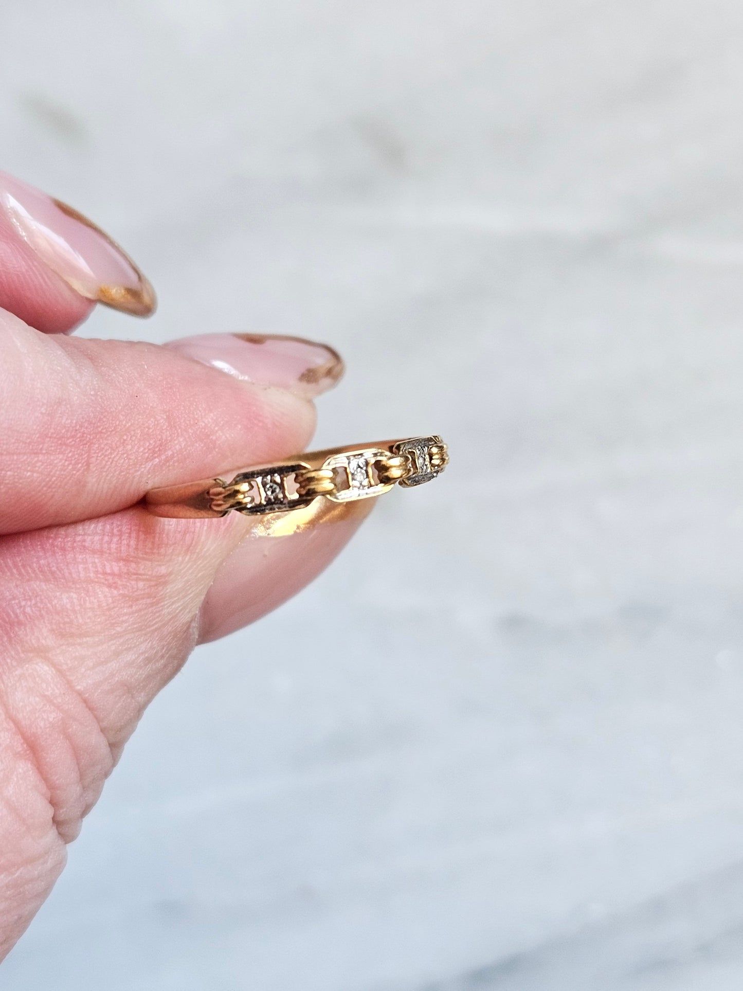 Three Link Chain Ring with diamonds - 18k solid gold