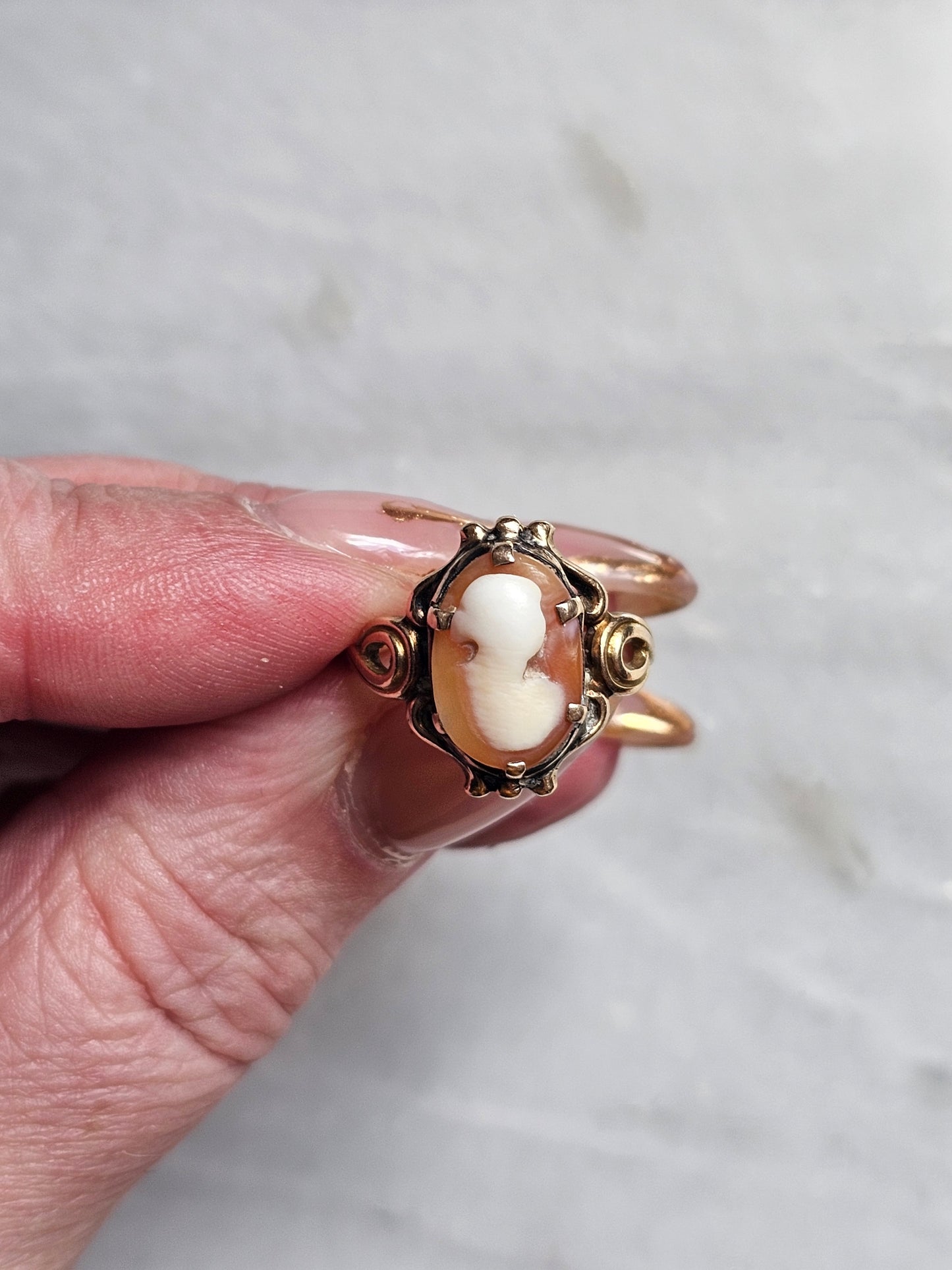 Antique Hand Carved Cameo Ring -14k Gold